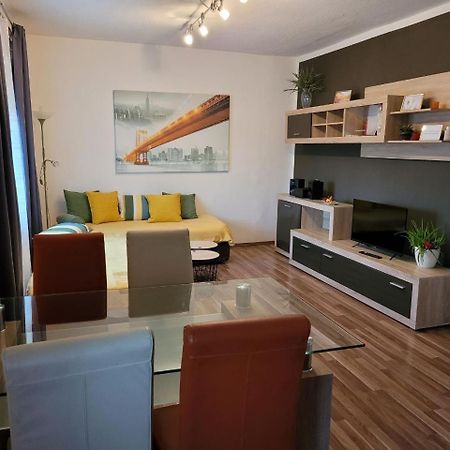 Zentral Gelegene, Sehr Ruhige Und Helle Wohnung Graz Zewnętrze zdjęcie