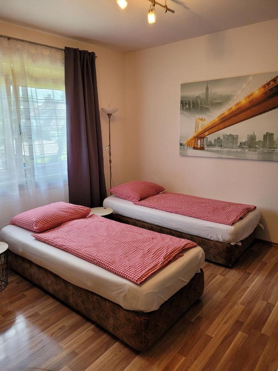 Zentral Gelegene, Sehr Ruhige Und Helle Wohnung Graz Zewnętrze zdjęcie